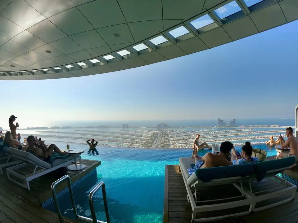 Ivan Cervantes  337 amigos